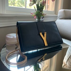 Yves Saint Laurent Chyc Leather Clutch in Black